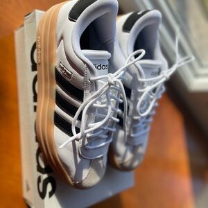 Women’s Adidas VL Court Bold